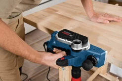 Bosch Professional GHO 26-82 Schaafmachine | 2,6 Mm | 710 Watt | + Koffer [0.601.5A4.300] -Bosch Winkel Bosch Blauw GHO 26 82 0.601.5A4.300 ext 3 1