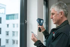 Bosch Professional GIS 1000 C Solo Thermo- En Vochtdetector | -40 Tot 1000 Gr | 12V | Solo |+L-Boxx [0.601.083.308] -Bosch Winkel Bosch Blauw GIS 1000 C 0.601.083.301 ext 10 1