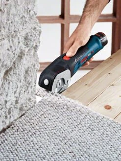 Bosch Professional GUS 12V-300 Universele Accuschaar | 12 Volt 2,0 Ah Li-Ion | + L-Boxx [0.601.9B2.904] -Bosch Winkel Bosch Blauw GUS 12 V 300 0.601.9B2.904 ext 4