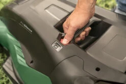 Bosch Tuingereedschap UniversalRotak 650 Grasmaaier | LeafCollect | ErgoFlex | 1700 Watt | 40 Cm [0.600.8B9.205] -Bosch Winkel Bosch Tuin UniversalRotak 450 0.600.8B9.000 ext 5 1