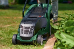 Bosch Tuingereedschap UniversalRotak 650 Grasmaaier | LeafCollect | ErgoFlex | 1700 Watt | 40 Cm [0.600.8B9.205] -Bosch Winkel Bosch Tuin UniversalRotak 450 0.600.8B9.000 ext 9 1