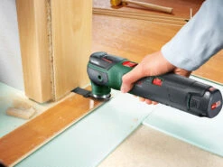 Bosch Groen UniversalMulti 12 Accu Multitool | 12 Volt 2.0 Ah Li-Ion | +Accessoires [0.603.103.001] -Bosch Winkel Bosch UniversalMulti 12 0.603.103.001 ext 2