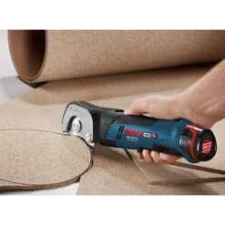 Bosch Professional GUS 12V-300 Solo Universele Accuschaar | 12 Volt | Solo | In Doos [0.601.9B2.901] -Bosch Winkel GUS108 gebruik1