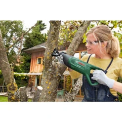 Bosch Groen PSA 700 E + Zaagbladen Reciprozaag | 710 Watt | Electronic | Softgrip | +3 Extra Bladen [0.603.3A7.001] -Bosch Winkel Reciprozaag PSA900E 1 2